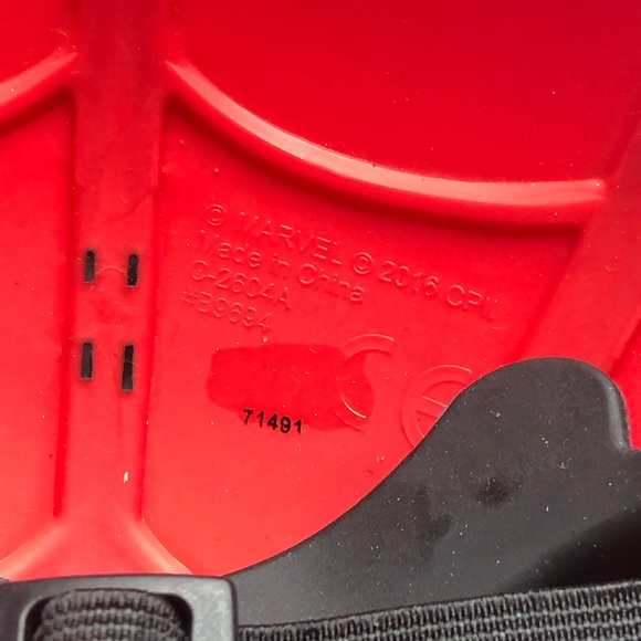 Spider-Man Mask Child’s Play Mask Breathable Cloth Mouth Adjustable Head Strap - Picture 6 of 7